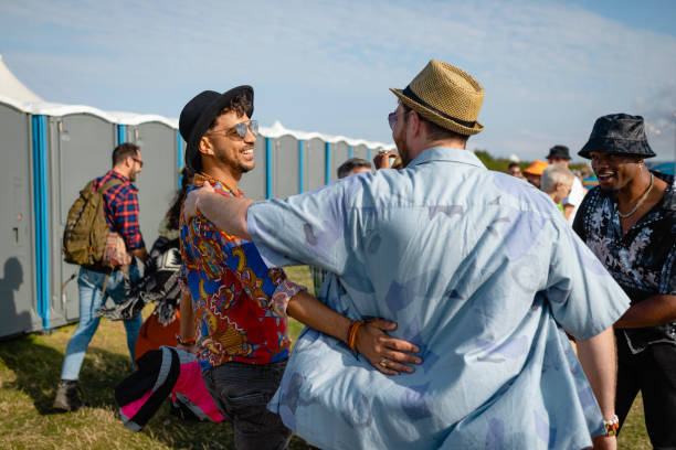 Best Porta potty rental near me  in Willowick, OH