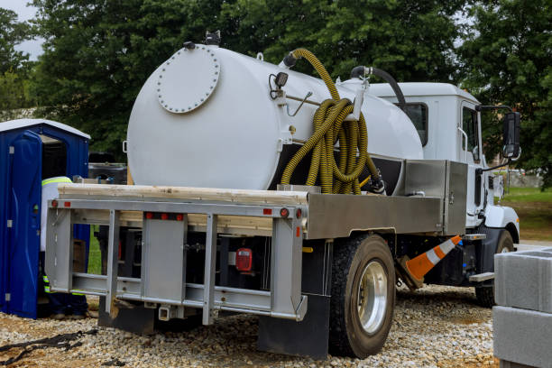 Best Portable restroom trailer rental  in Willowick, OH
